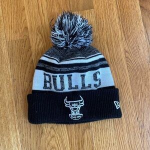 Chicago Bulls Pom Pom New Era Beanie Hat